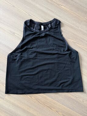 Athleta loose fit slightly cropped training tank - size small, color black